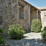 Tatil Evi Luxurioese Schaeferei 2km Vom Von Santa Giulia Entfernt By Interhome
