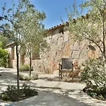 Сasa de vacaciones Luxurioese Schaeferei 2km Vom Von Santa Giulia Entfernt By Interhome