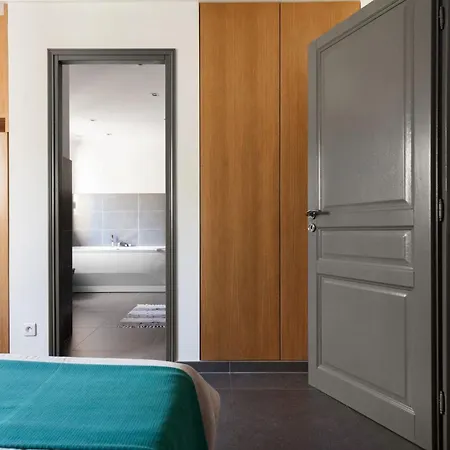 Luxurioese Schaeferei 2km Vom Von Santa Giulia Entfernt By Interhome *