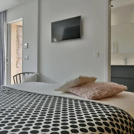 Luxurioese Schaeferei 2km Vom Von Santa Giulia Entfernt By Interhome Holiday home