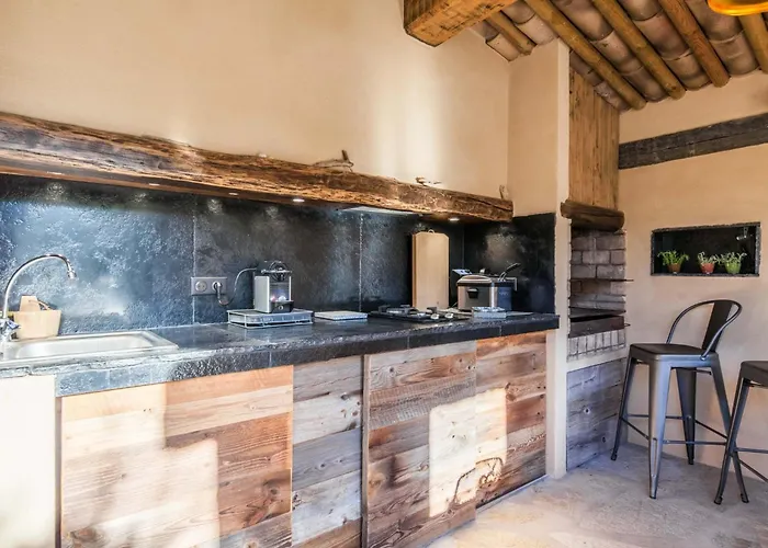 Luxurioese Schaeferei 2km Vom Von Santa Giulia Entfernt By Interhome *