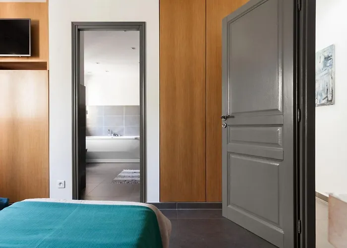 Luxurioese Schaeferei 2km Vom Von Santa Giulia Entfernt By Interhome *