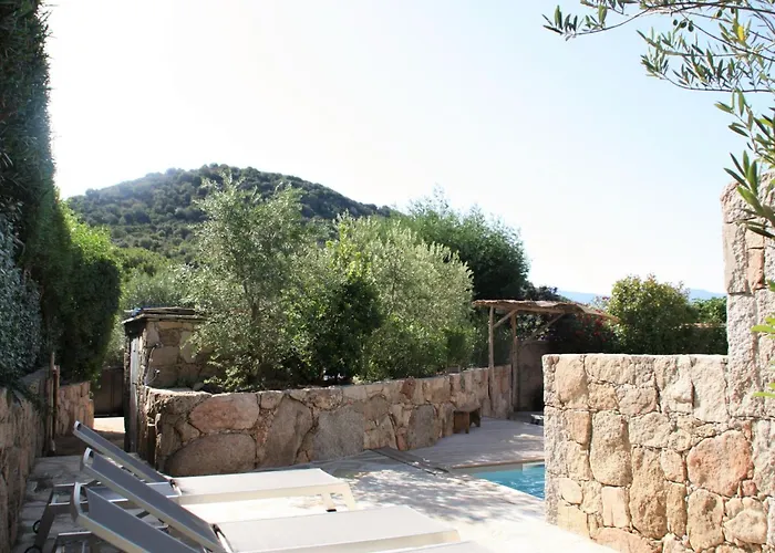 Vakantiehuis Luxurioese Schaeferei 2km Vom Von Santa Giulia Entfernt By Interhome